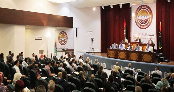 مجلس النواب الليبي يحذر من نشوب حرب أهلية