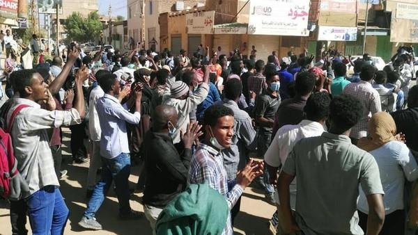 السودان: اعتقال أكثر من 800 شخص خلال الاحتجاجات
