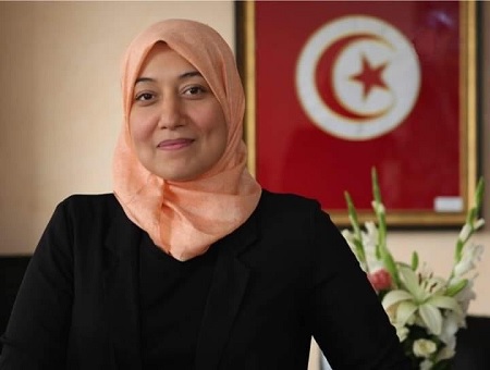 الونيسي: “يوجد 2800 فرصة عمل في القطاع الخاص”