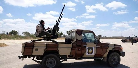 قوات شرق ليبيا تفقد السيطرة على مطار طرابلس