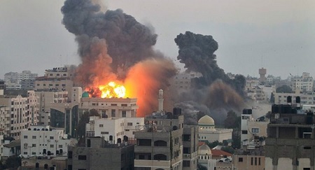 غزة: 7 شهداء من بينهم أم وجنينها وطفلتها