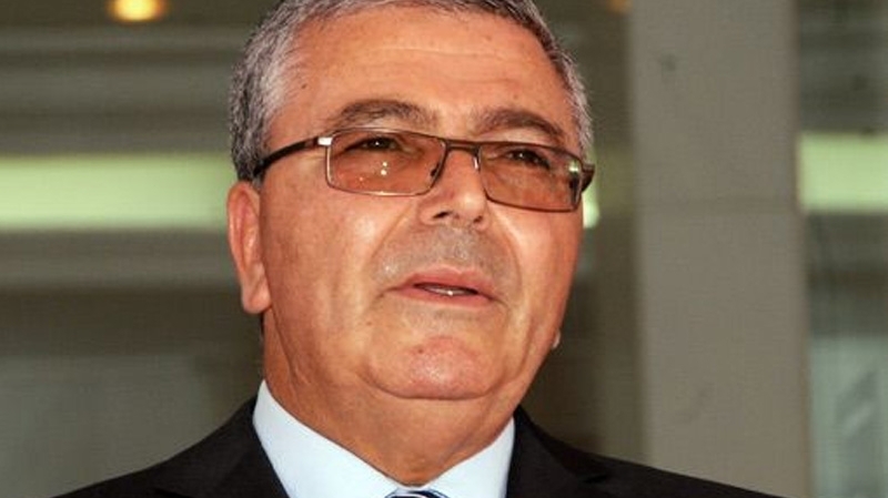 وزير الدفاع يدعو الى اليقظة و الانضباط لضمان استقرار البلاد