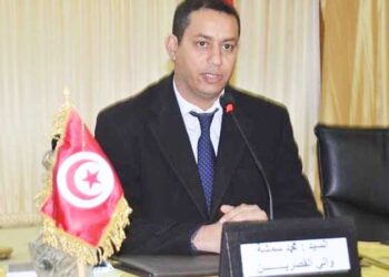 والي القصرين المُقال ينشر محادثة بينه وبين رئيس بلدية سبيطلة