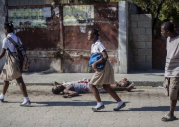 مقتل 25 شخصا خلال عملية هروب من أحد السجون في هايتي