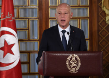 رئيس الجمهورية: “يريدون حملهم ‘زقفونه’… و أن يضربوا ضربة يدخلون بها الى باردو أو إلى القصبة”