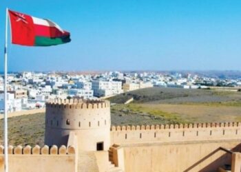 سلطنة عمان توقع اتفاق قرض بقيمة 2,2 مليار دولار