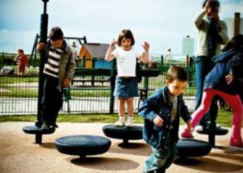 اليوم: مندوبو حماية الطفولة  في إضراب