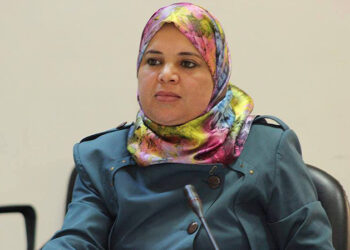 نائبة عن حركة النهضة :”يمكن للبرلمان ان ينعقد خارج مقره بالعاصمة “