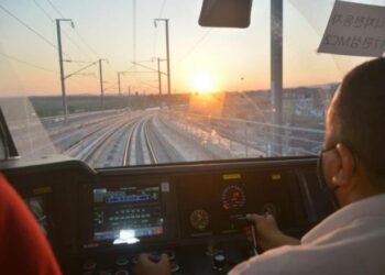 تأجيل التدشين الرسمي لخط الشبكة الحديدية السريعة الرابطة بين برشلونة -بوقطفة