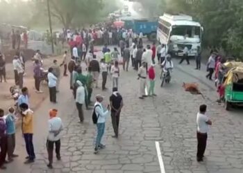 الهند: شاحنة تدهس عمالا نائمين على جانب الطريق وتقتل 18