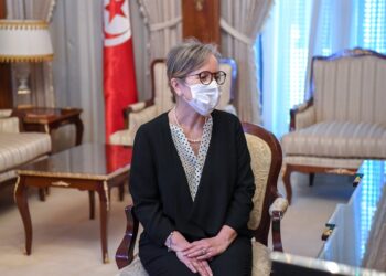 من هي رئيسة الحكومة التونسية ؟