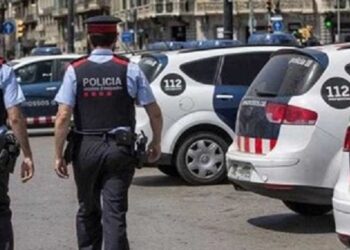 الشرطة الإسبانية تخلي منطقة وسط مدينة أوفيدو بعد تهديد بوجود قنبلة