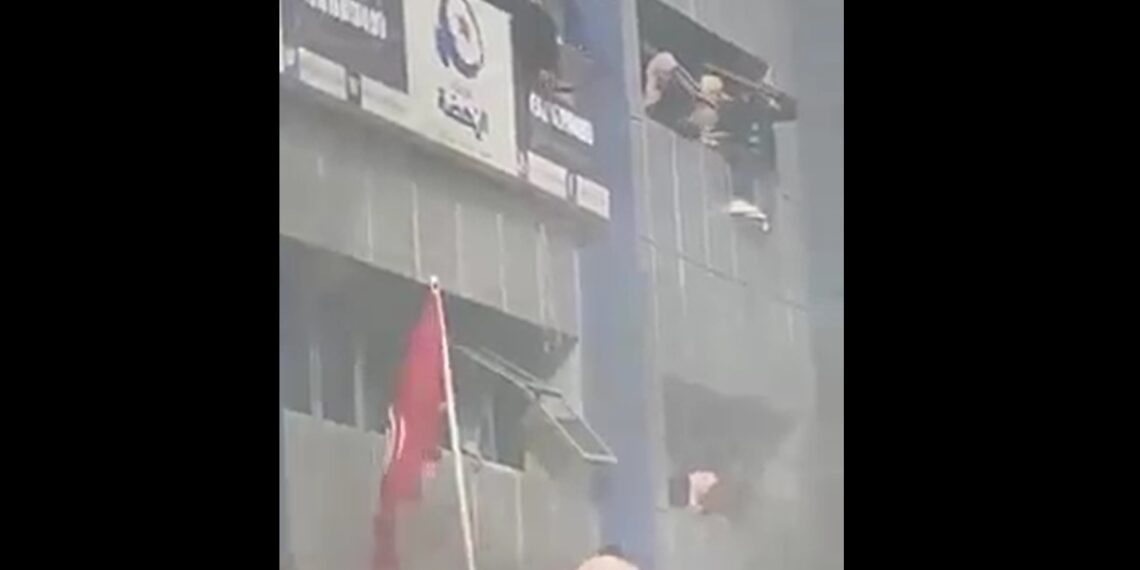 حريق بمقر حركة النهضة