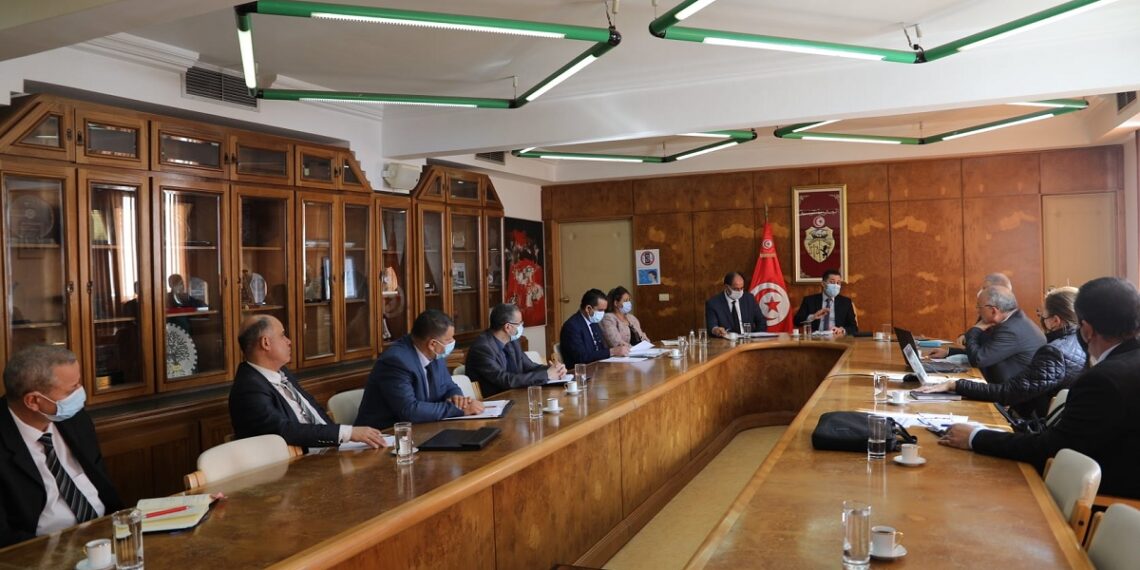 مهلة بـ15 يوما لحل تعطل انجاز الخط الرابط بين العاصمة والمنيهلة
