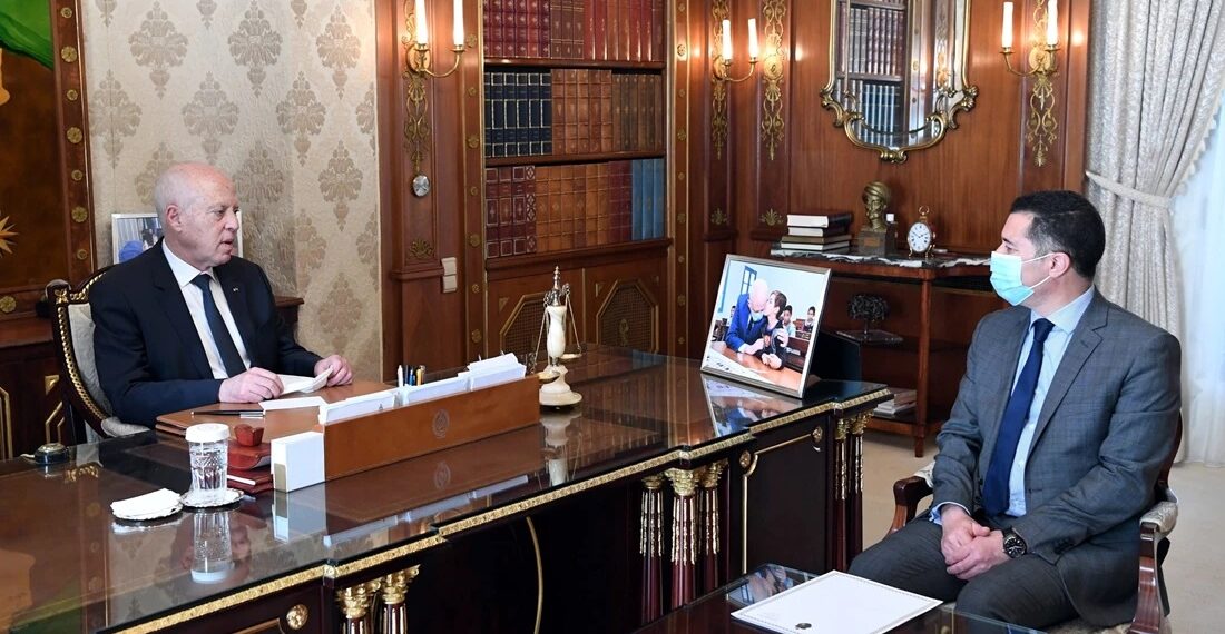مشروع القطار السريع محور لقاء قيس سعيّد بوزير النّقل