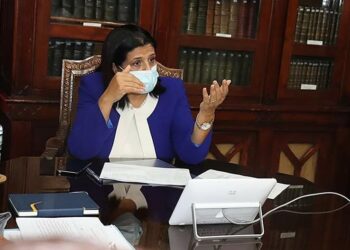 وزيرة المالية: “تغير فرضيات الميزانية تطلب إحداث خلية أزمة…. ومؤشرات إيجابية في المحادثات مع صندوق النقد”