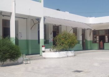 استفتاء 2022: كبار السن في الصدارة…وهذه المخالفات المسجلة في بعض مراكز الاقتراع (صور)