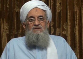 مقتل زعيم تنظيم القاعدة “أيمن الظواهري” في غارة أمريكية بطائرة مسيرة