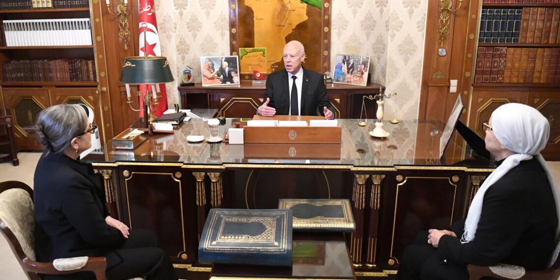 غرق مركب الهجرة غير النظامية بجرجيس محور لقاء رئيس الدولة برئيسة الحكومة ووزيرة العدل