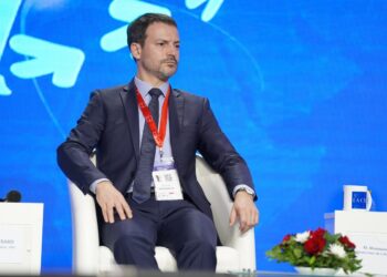 ممثل صندوق النقد: ” اتفاق تونس مع الصندوق ليس استثنائيا…وبرنامج الإصلاحات سيعود بالنفع على البلاد “