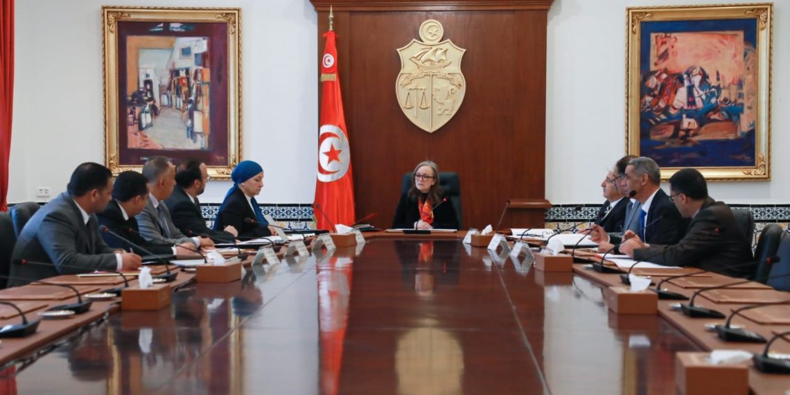 جلسة عمل وزارية حول التعامل مع الجرائم المتصلة بمواقع التواصل الاجتماعي