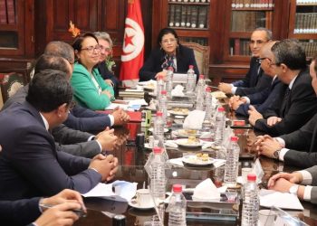الدولة تلجأ الى الحلول القصوى: توقيع إتّفاقية تعبئة قرض بالعملة الصعبة لدى 12 بنك محلي