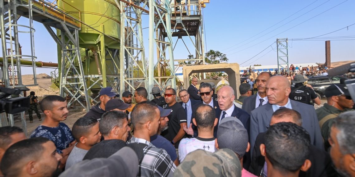 سعيد: ” لن نفرّط في شركة فسفاط قفصة..و سنعاقب الفاسدين الذين أفلسوا الدولة والمؤسسات العمومية”