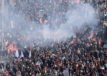 فرنسا: ارتفاع عدد موقوفي الاحتجاجات على مقتل شاب برصاص شرطي