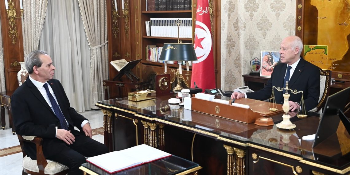 قانون المالية لسنة 2024 محور لقاء رئيس الجمهورية برئيس الحكومة