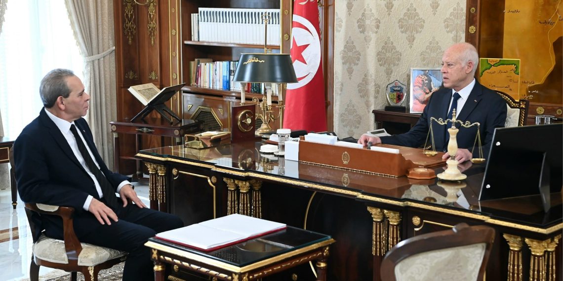 ماذا في لقاء رئيس الجمهورية بأحمد الحشاني؟