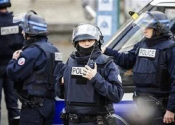إخلاء 6 مطارات في فرنسا بعد تهديدات بشنّ هجمات
