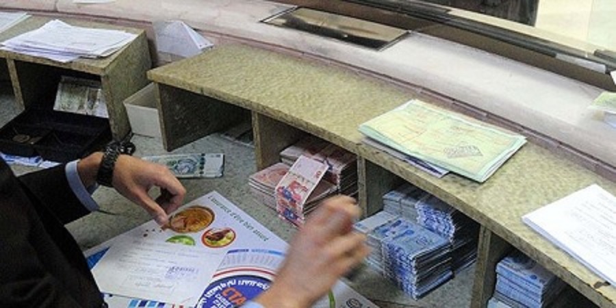الحسابات المجمدة والقروض المشطة والتلاعب بتاريخ الاقتطاعات أبرز التشكيات من الخدمات البنكية