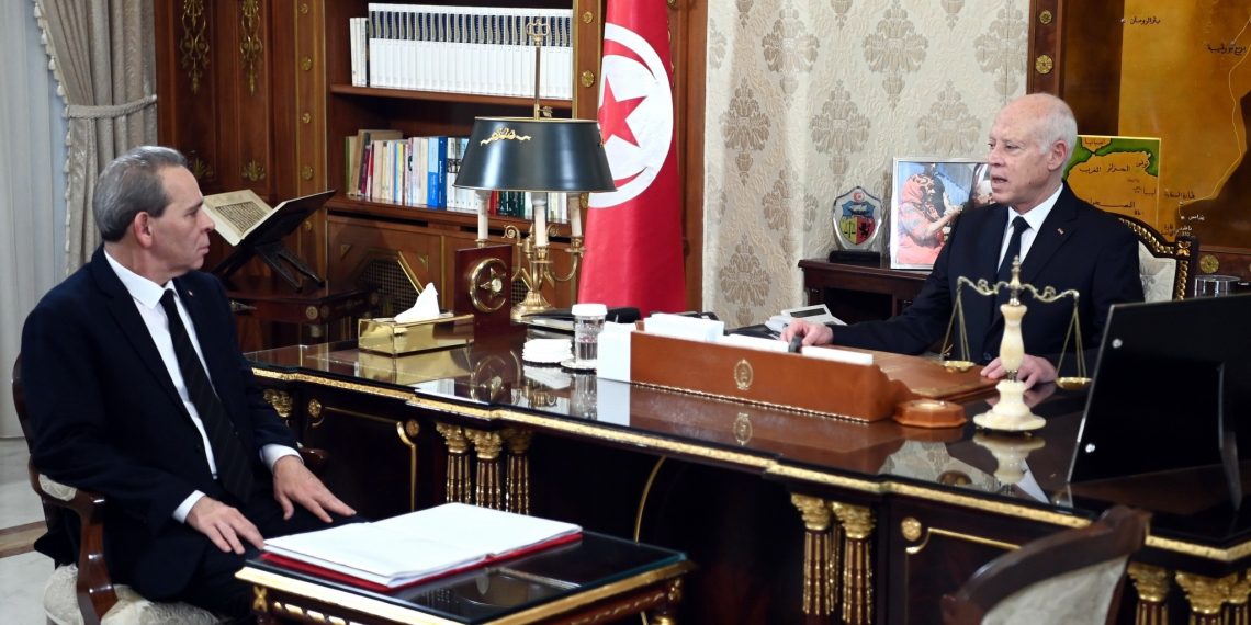 ماذا في لقاء رئيس الجمهورية برئيس الحكومة؟