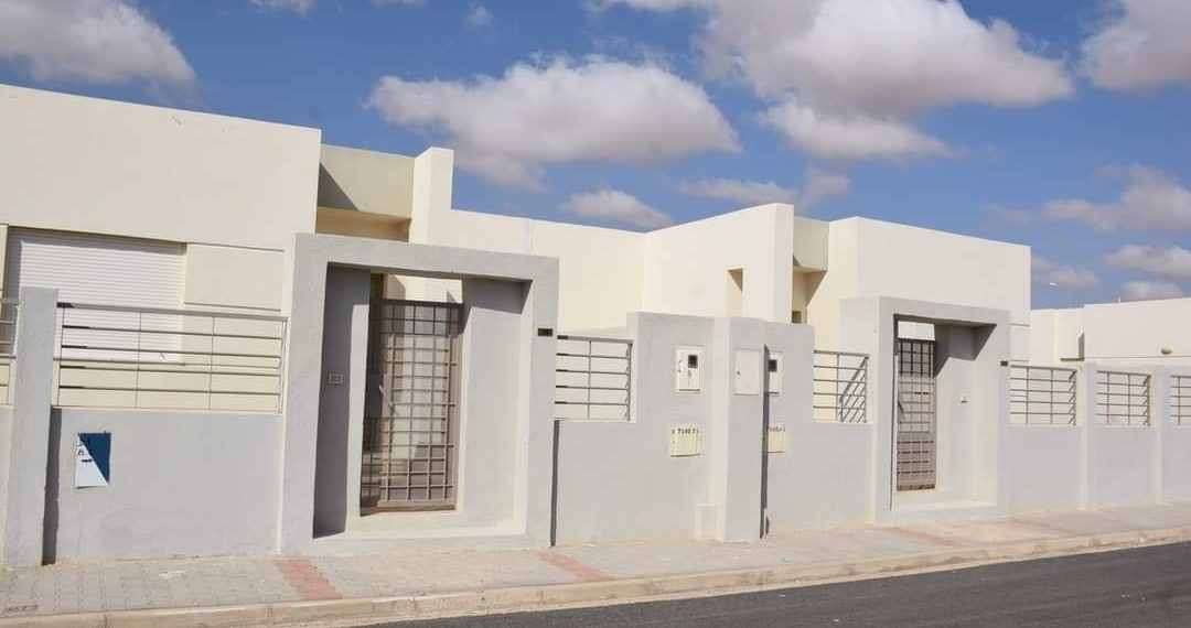 المنستير: تسليم المساكن الاجتماعية بالساحلين وجمال