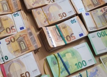 الديوانة التونسية: حجز 7 ملايين دينار من العملة الأجنبية العام الماضي