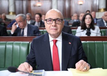 وزير الفلاحة: لا نملك عصا سحرية لتوفير المياه في كل الجهات