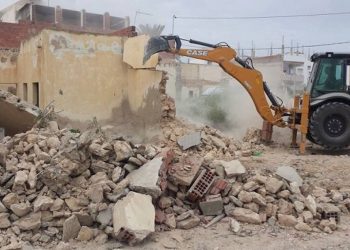 تنفيذ 10 قرارات هدم وإزالة لبناءات فوضوية برفراف
