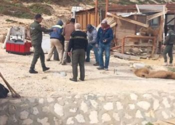 بنزرت: تنفيذ  قرارات هدم وإزالة لمجموعة مشارب ومطعم بمنطقة شاطئ الصخور