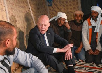 رئيس الجمهورية يعلن عن اعداد مشروع قانون خاص بالأراضي الاشتراكية