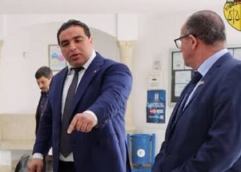 زيارات مُتكررة من الولاة إلى المؤسسات العمومية: ماهي صلاحياتهم؟