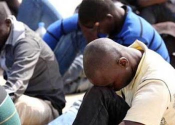 على متن طائرة مستأجرة: عودة 170 مهاجرا من تونس إلى وطنهم طوعا