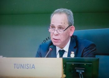رئيس الحكومة يُشدد على ضرورة مراجعة النظام العالمي الحالي