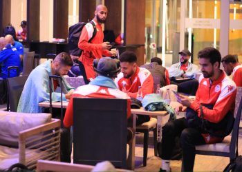 بعثة المنتخب الوطني تصل إلى مدينة جوهانزبورغ (صور+ فيديو)