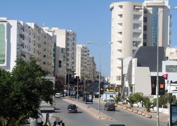 حي النصر: إزالة العلامات الإشهارية المركزة بصفة عشوائية