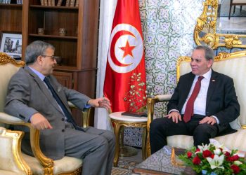 ماذا في لقاء رئيس الحكومة بمحافظ البنك المركزي؟