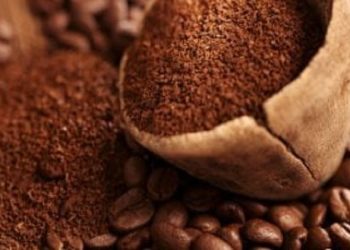 القصرين: مصنع عشوائي يخلط القهوة بالشعير ويبيعها على أساس “ماركة” تونسية