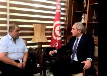 وزير السياحة يلتقي رئيس الجامعة الوطنية للصناعات التقليدية