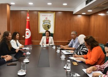 وزارة الصناعة: انطلاق الدراسة الخاصة بالمشروع المندمج للنقل الهيدروليكي للفسفاط