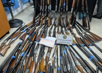 ميناء حلق الوادي: احباط محاولة تهريب 83 بندقية صيد