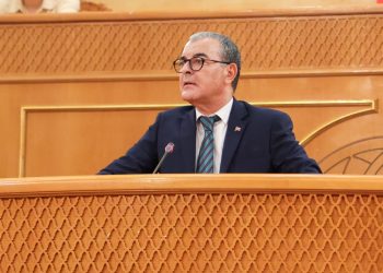وزير الاقتصاد :”نحو مراجعة 167 كراس شروط  لممارسة الأنشطة الاقتصادية “